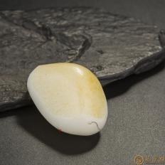 新疆和田玉洒金皮羊脂白玉籽玉 原料 37.8克