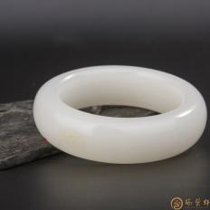新疆和田玉洒金皮一级白玉籽玉 手镯 131.5克
