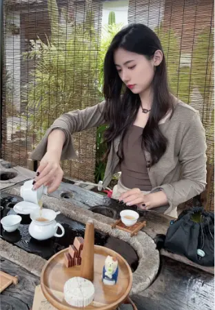 上海吃喝玩乐推荐榜：网红地标与夜生活全攻略，解锁魔都潮流密码